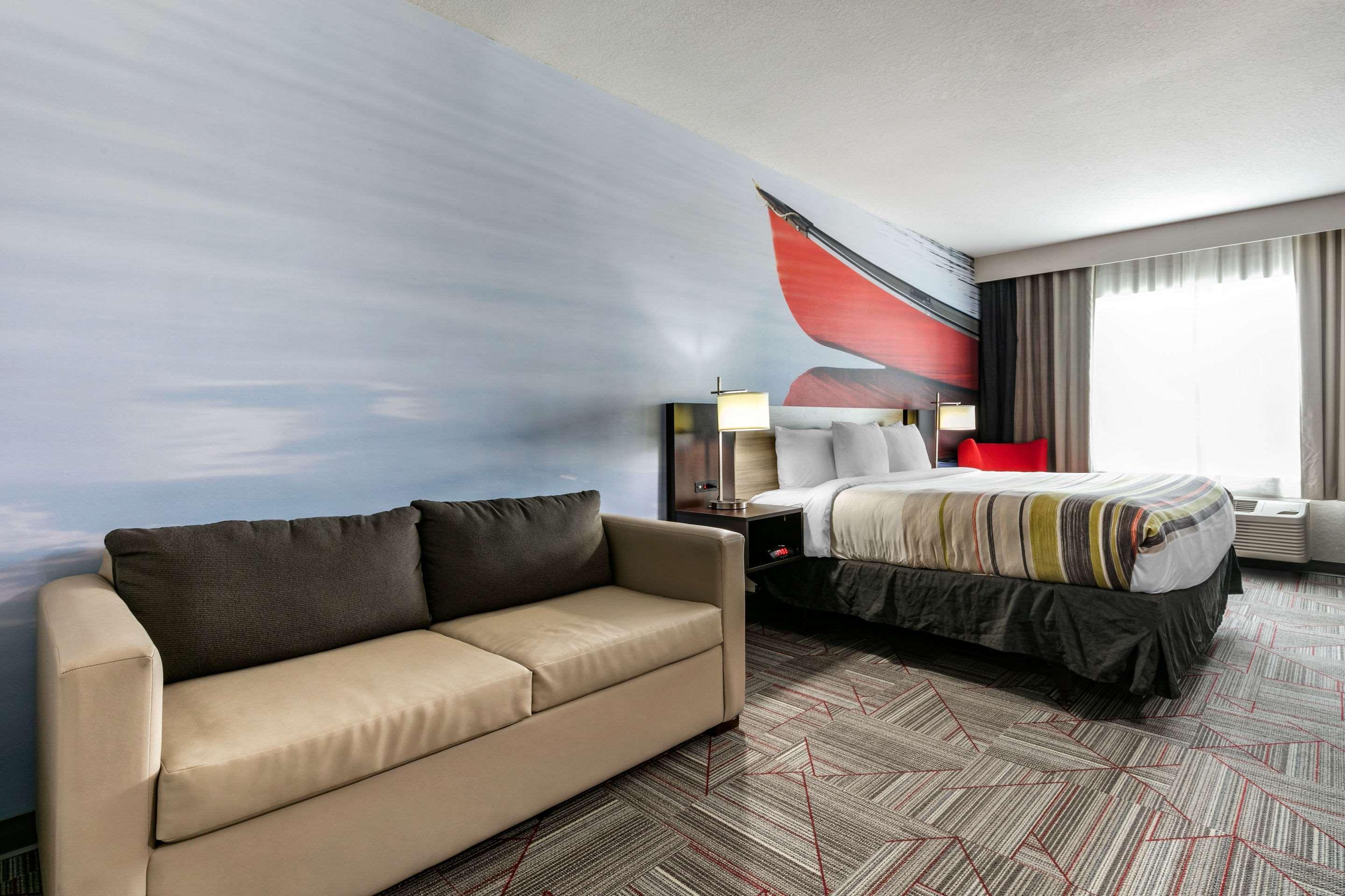 فندق Clarion Pointe Columbus-Bradley Park المظهر الخارجي الصورة