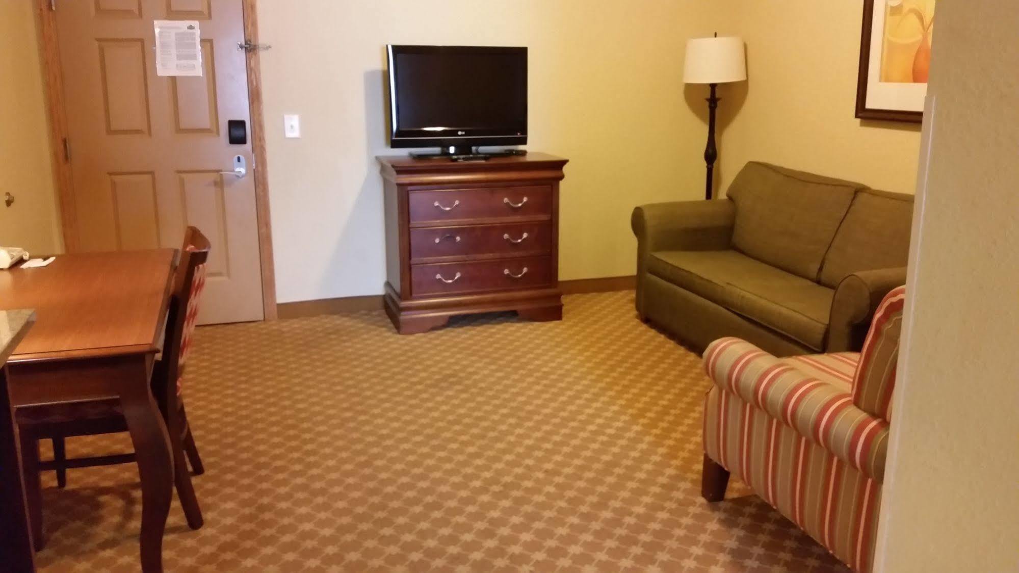 فندق Clarion Pointe Columbus-Bradley Park المظهر الخارجي الصورة